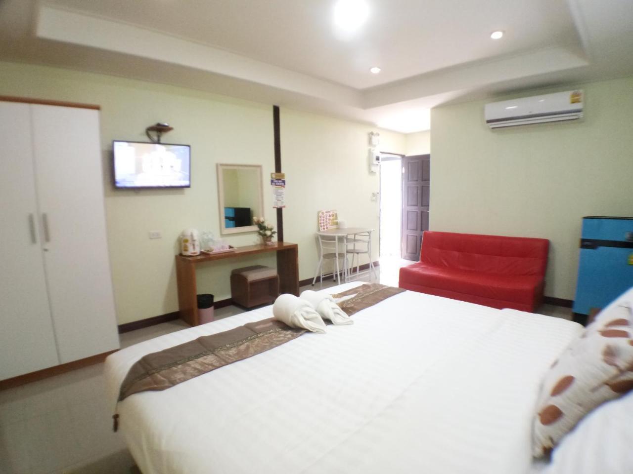 Hi Tech Resort Kabin Buri Quarto foto